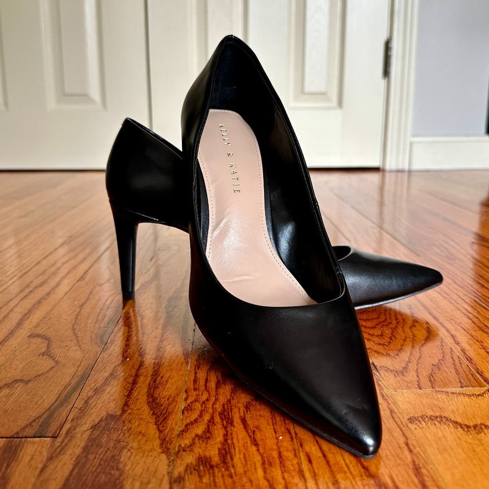 Kelly & Katie Misha Pump